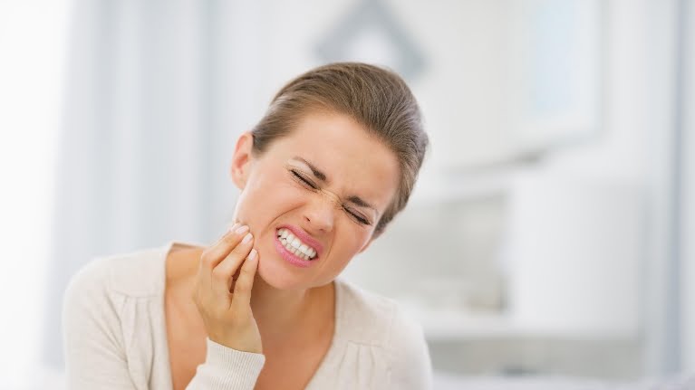 medium Examples of Dental Emergencies